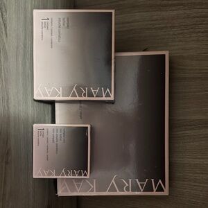 Mary Kay Compacts - Palette bundle
